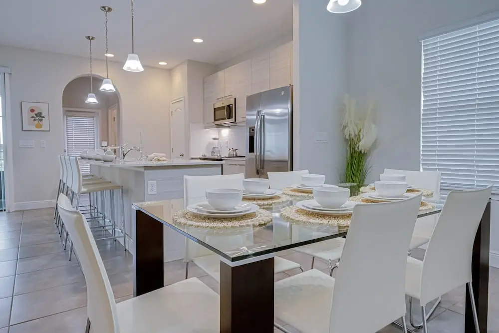 Balmoral Resort-198kb 4 Bedroom Home by RedAwning