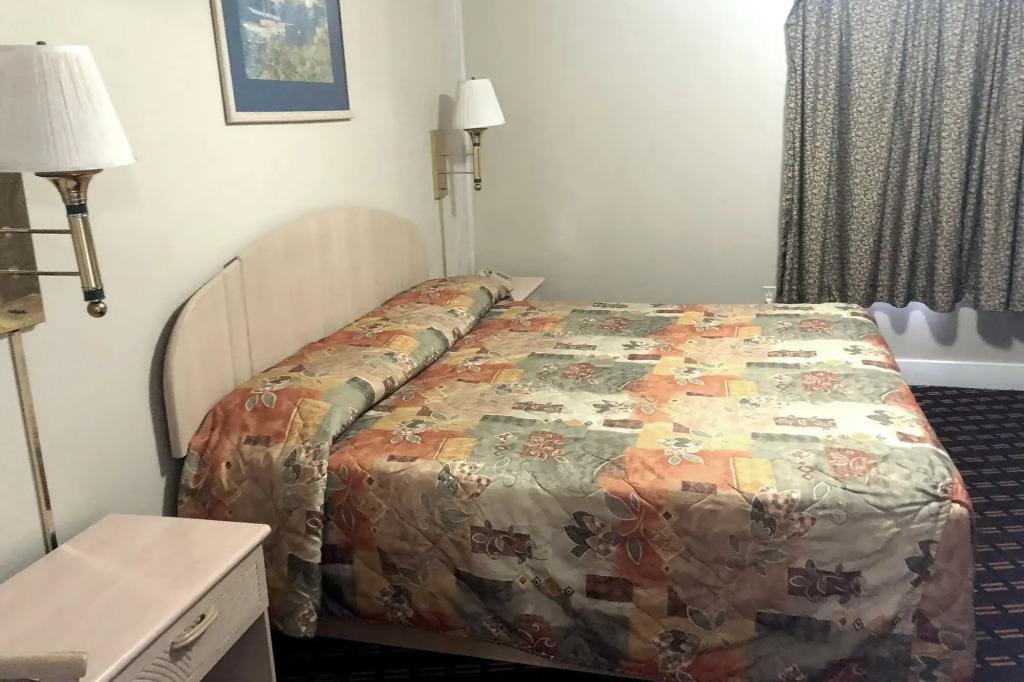 OYO Hotel Starlite Seneca Falls