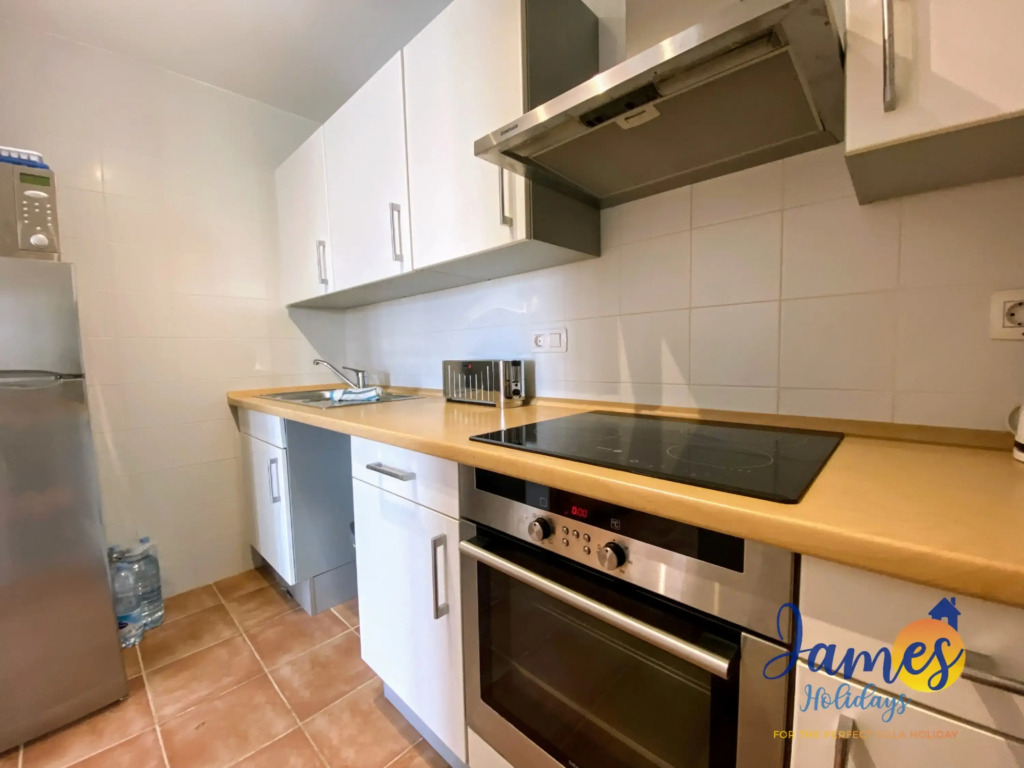 Panorama Golf 1st floor apartment with Comm Pool VM20