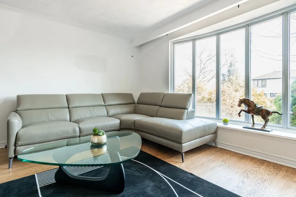 Family & Corporate home in Mississauga