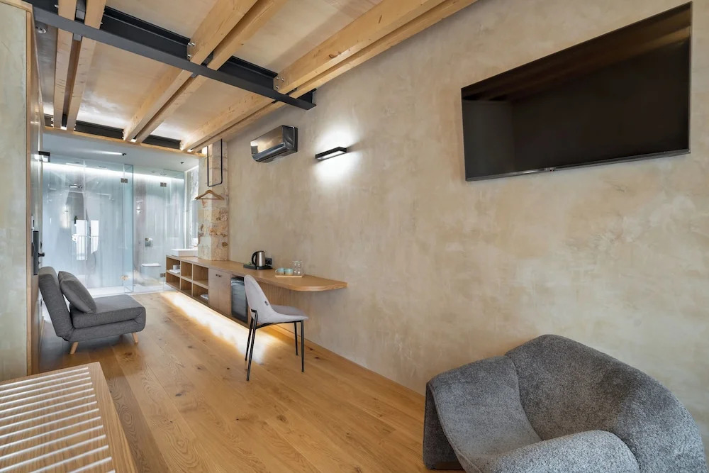 Poem Suites