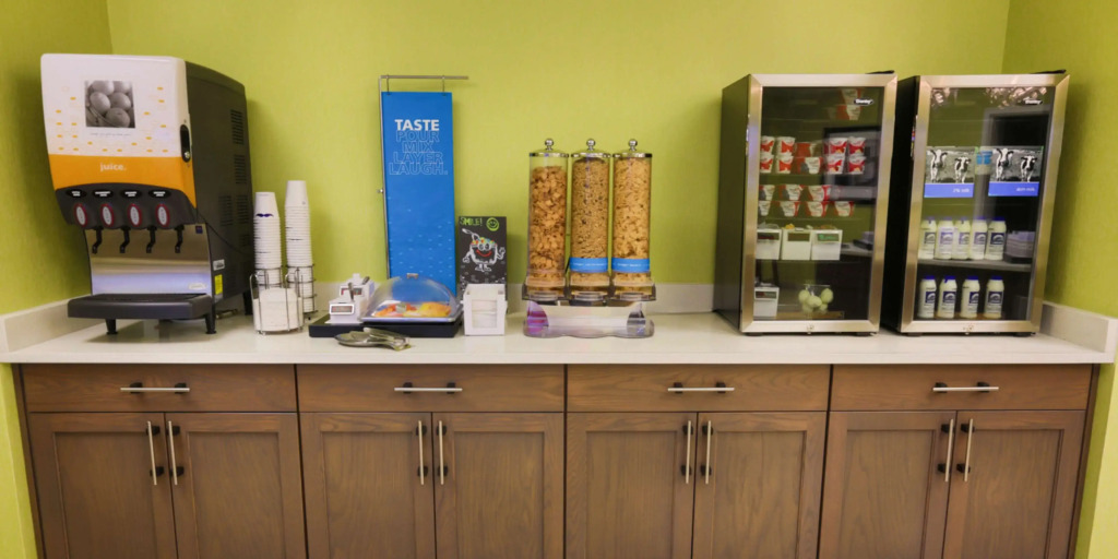 Hampton Inn & Suites Nashville-Airport