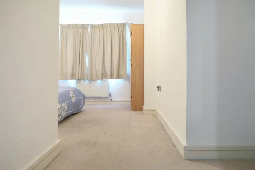 Diprose Court Deluxe Guest Room