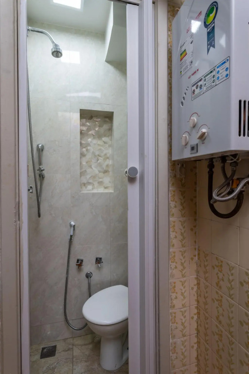 700m from the beach in Copacabana | BR403 Z4