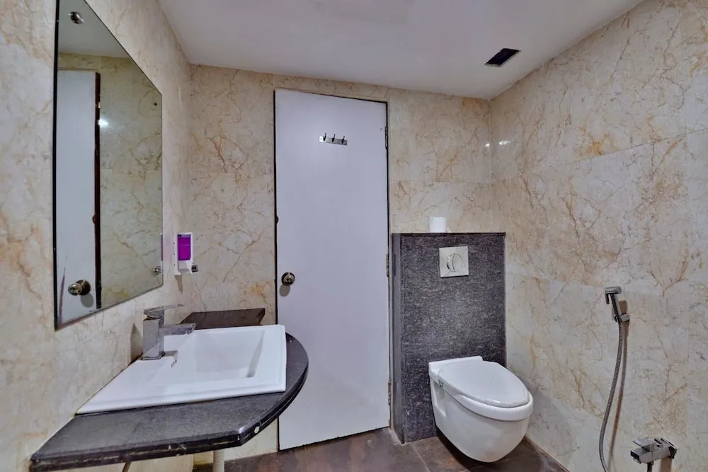 Hotel puneet international