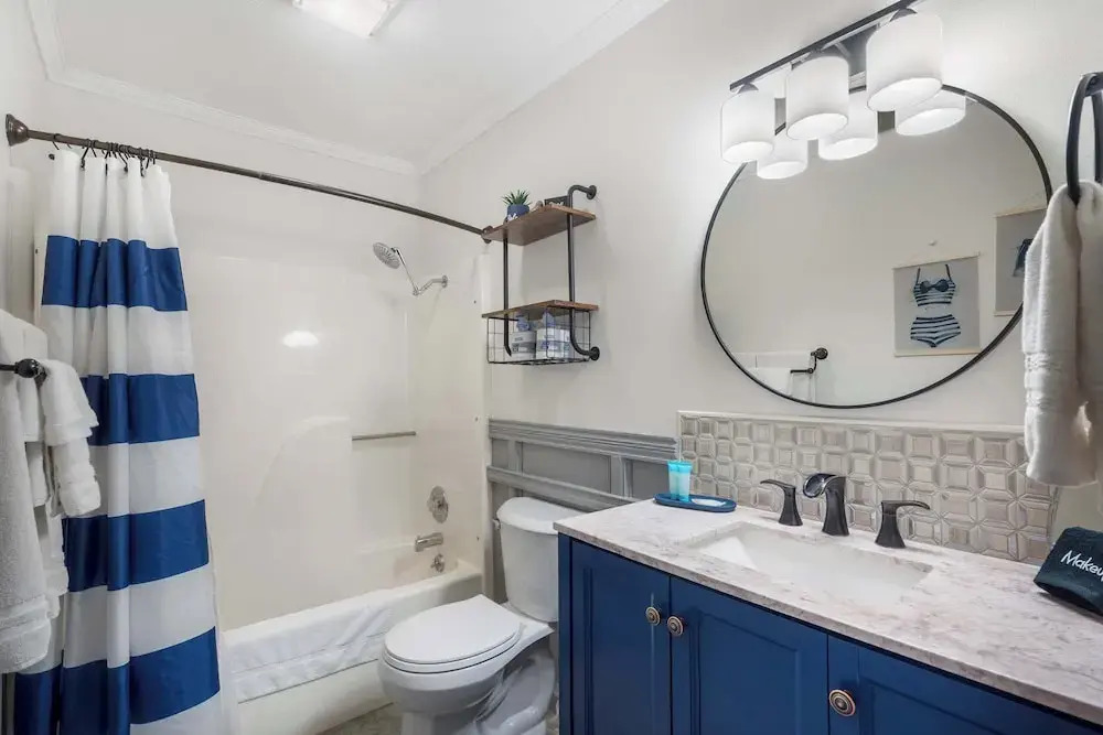 Blue Royale Retreat - Condo for 6
