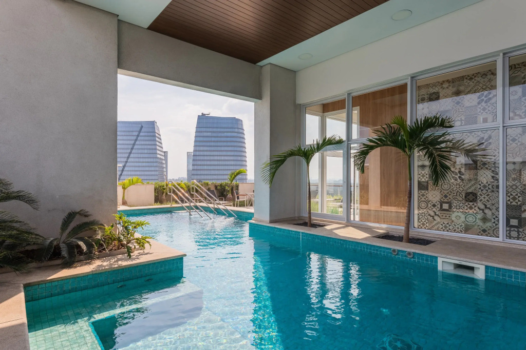 Apartamento luxuoso com vaga e ótima localização | Vila Olímpia