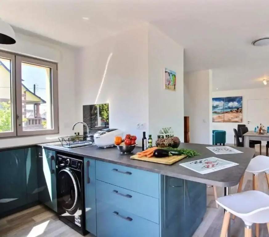 House With 2 Bedrooms In Perros Guirec With Enclosed Garden And Wifi