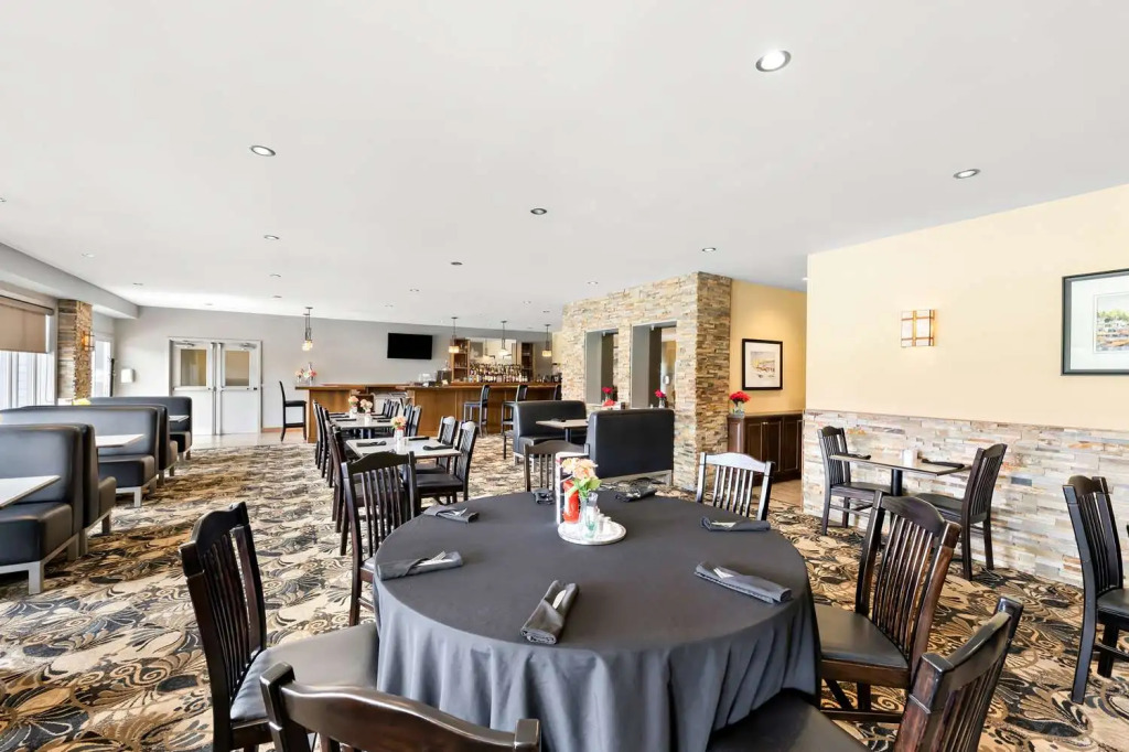 Best Western Plus NorWester Hotel & Conference Centre