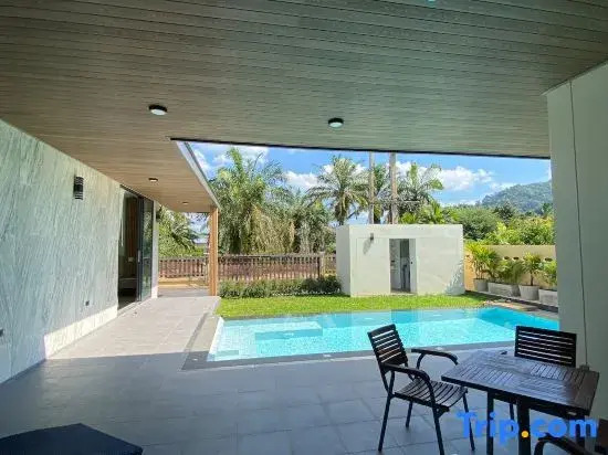 Villa Nadsuree Ao-Nang Modern House