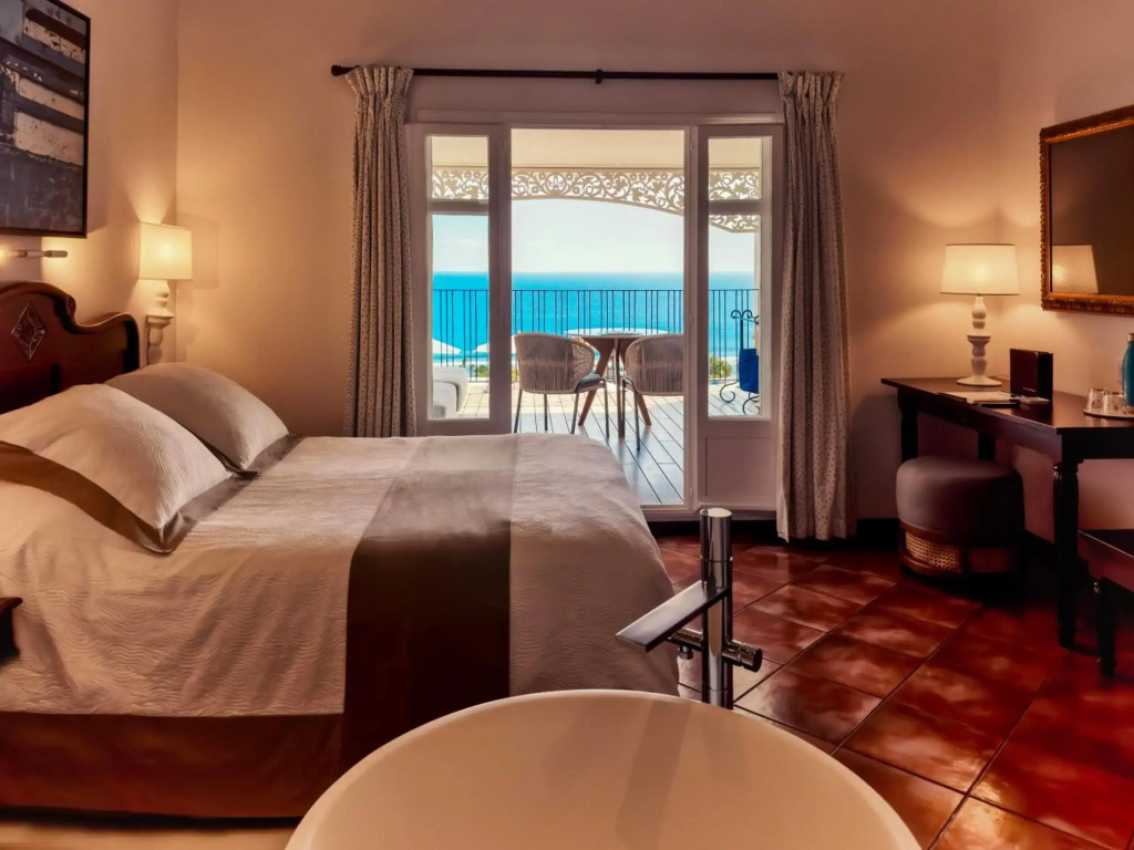 Blue Margouillat Seaview Hotel-RELAIS & CHATEAUX