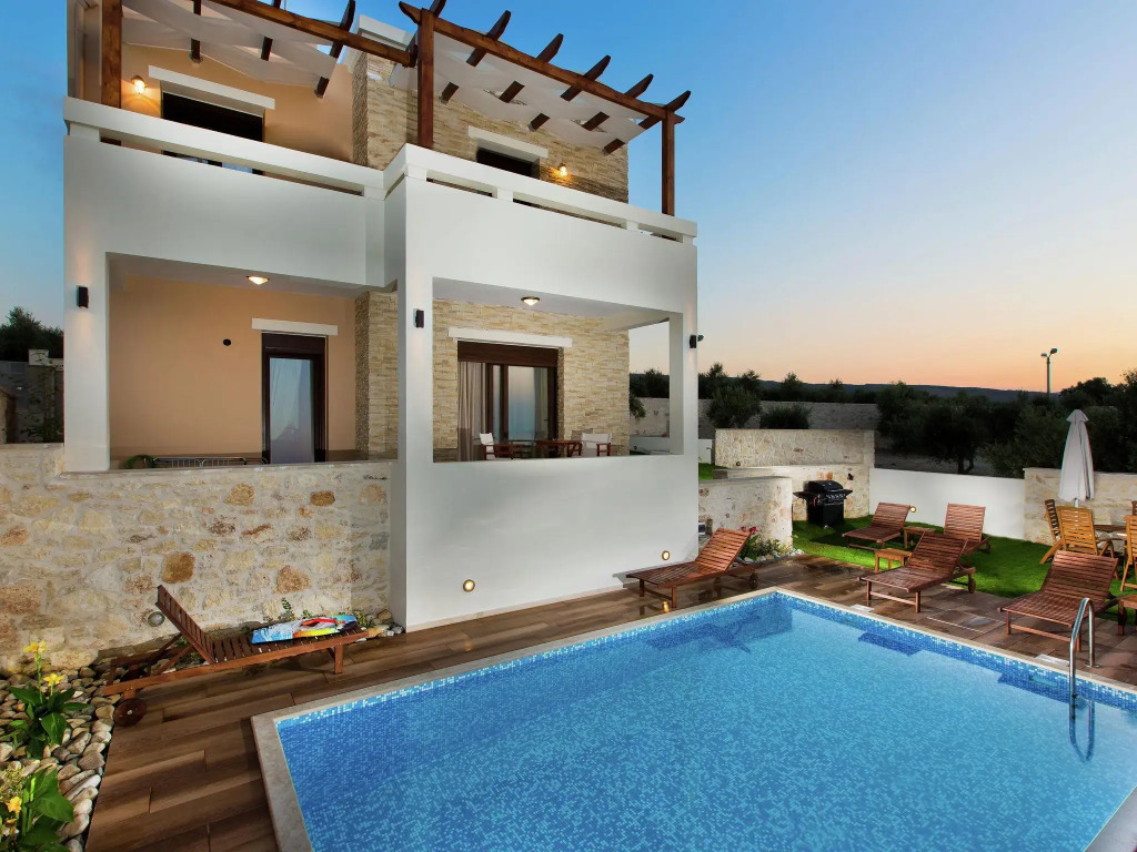 Villa with Private Pool near Sea & Arkadi Monastery on NW Coast