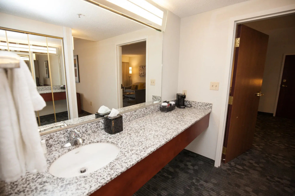 Courtyard by Marriott Cincinnati Airport