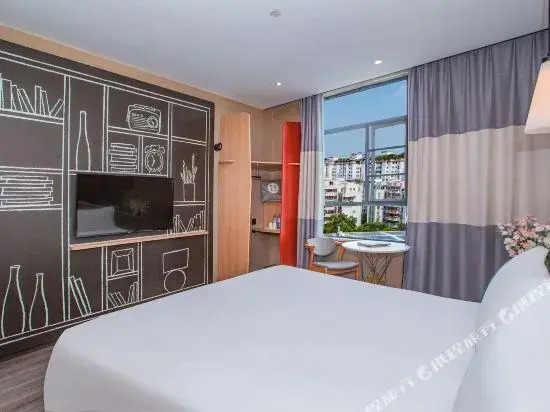 Yuefeng Hotel (Guangzhou Panyu Shiqiao Aoyuan Plaza)