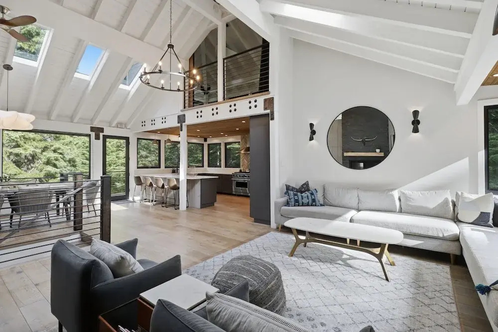 Sierra Sanctuary With Hot Tub 5 Bedroom Home