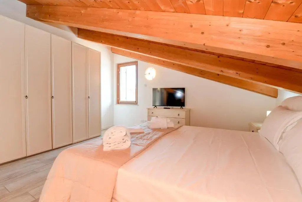 Rosa del Lago Apartment
