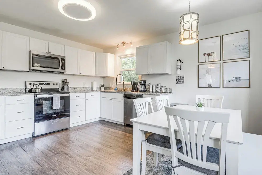 1 Mi to Park Circle: Pet-friendly Home w/ Yard