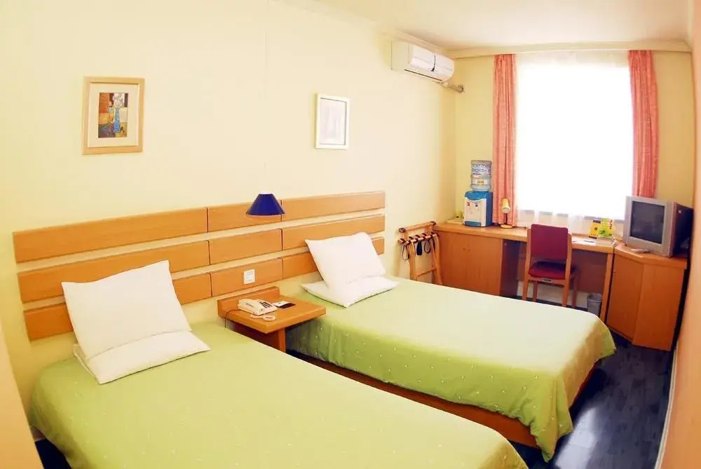 Home Inn-guangzhou Binjiangxilu Renminqiao