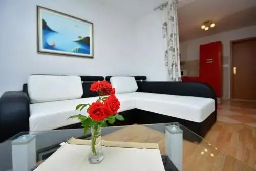 Apartment With Sea View 3558-3