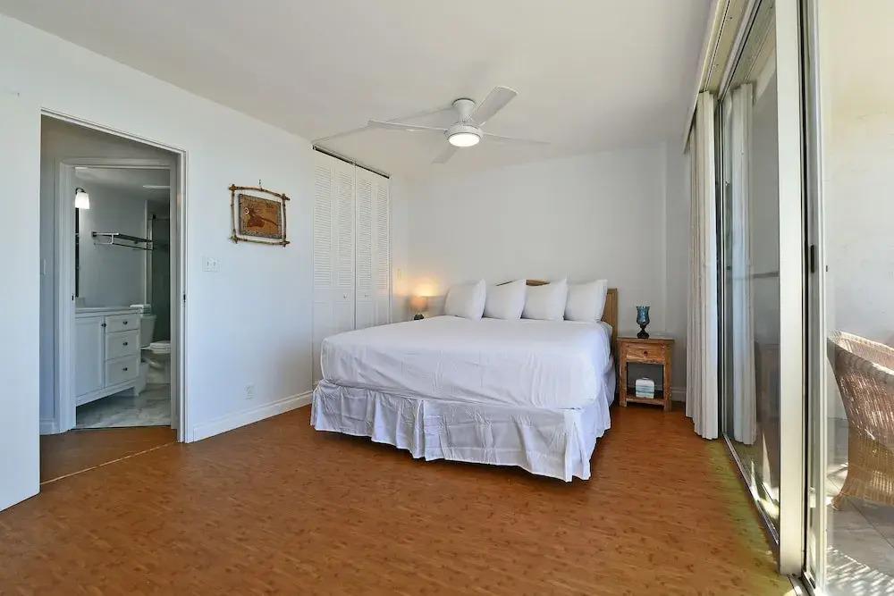 Island Surf 306 condo