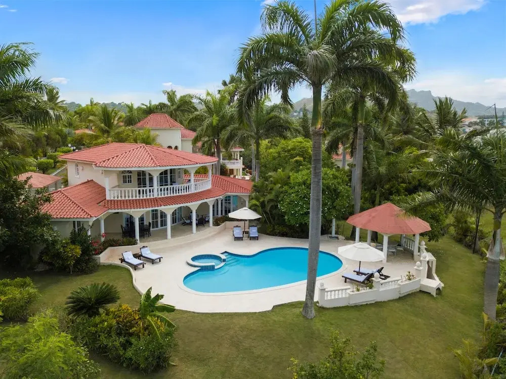 Crown Villas 5 bdrm