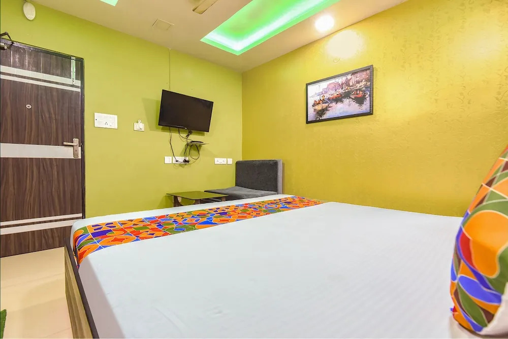 Fabhotel Dreamland