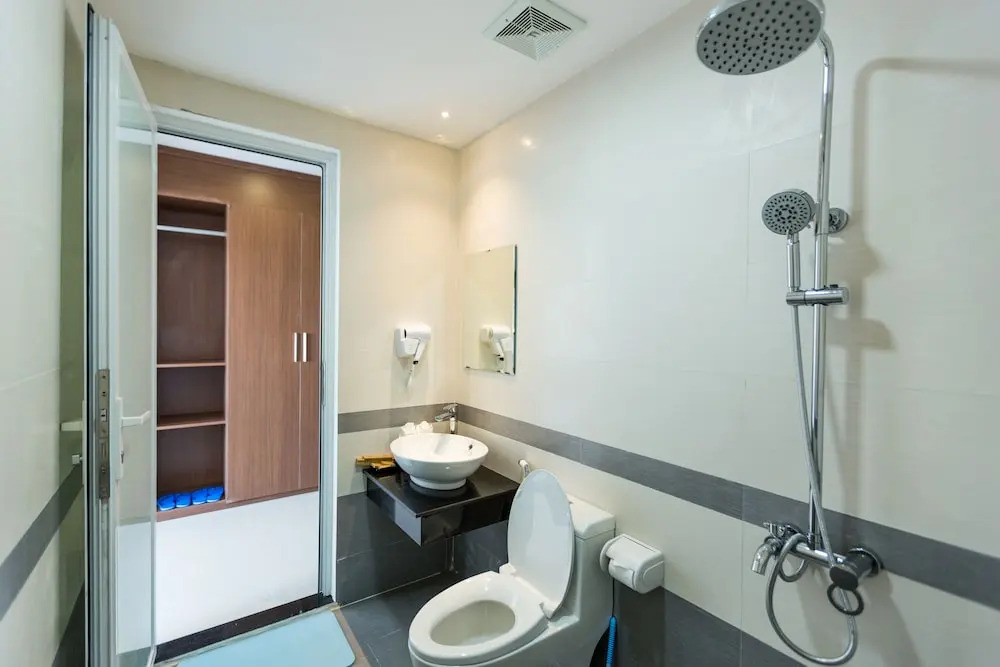 Vivian Hotel