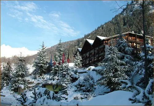 Courmaison Residence