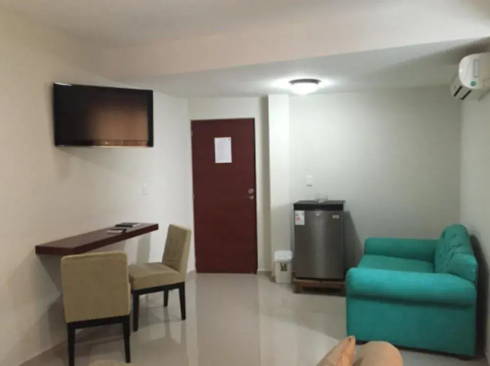 Hatfield Casa Hotel