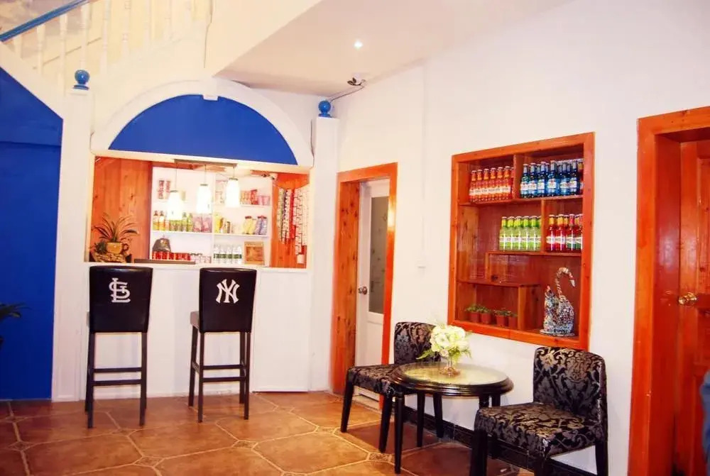 Fenghuang Yihao Apartment