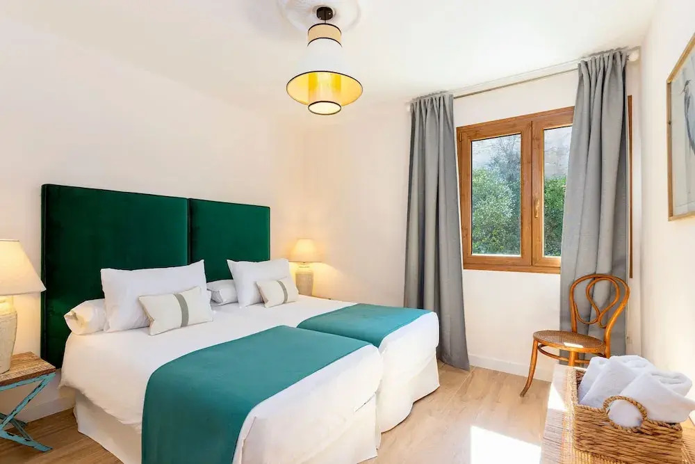 Cozy House with a Terrace Located in the Albaicín. Alhacaba