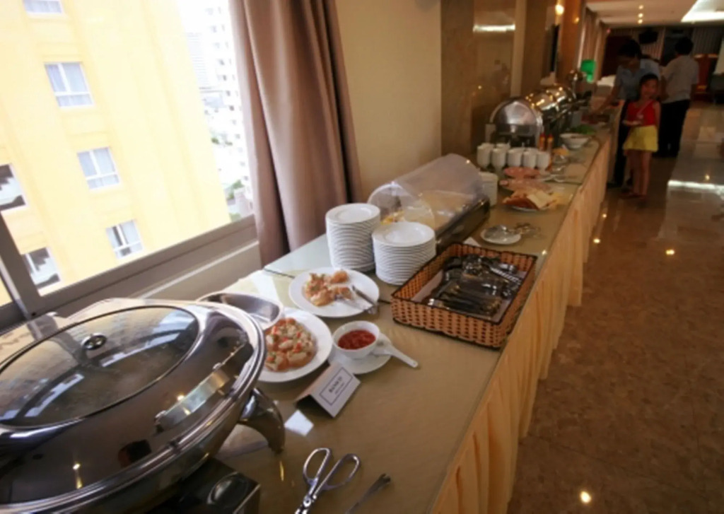 Nhat Linh Hotel & Suites Da Nang
