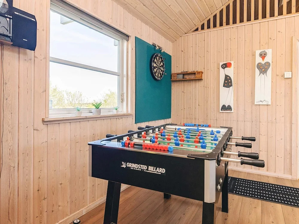 Beautiful Home In Løkken With Ethernet Internet