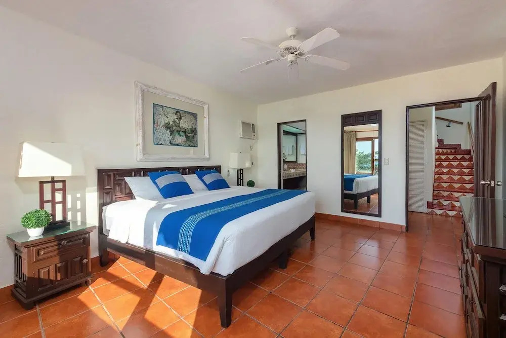 WIVC Conchas Chinas Condo - Stunning Ocean & Mountain Views, Close To The Beach & Romantic Zone