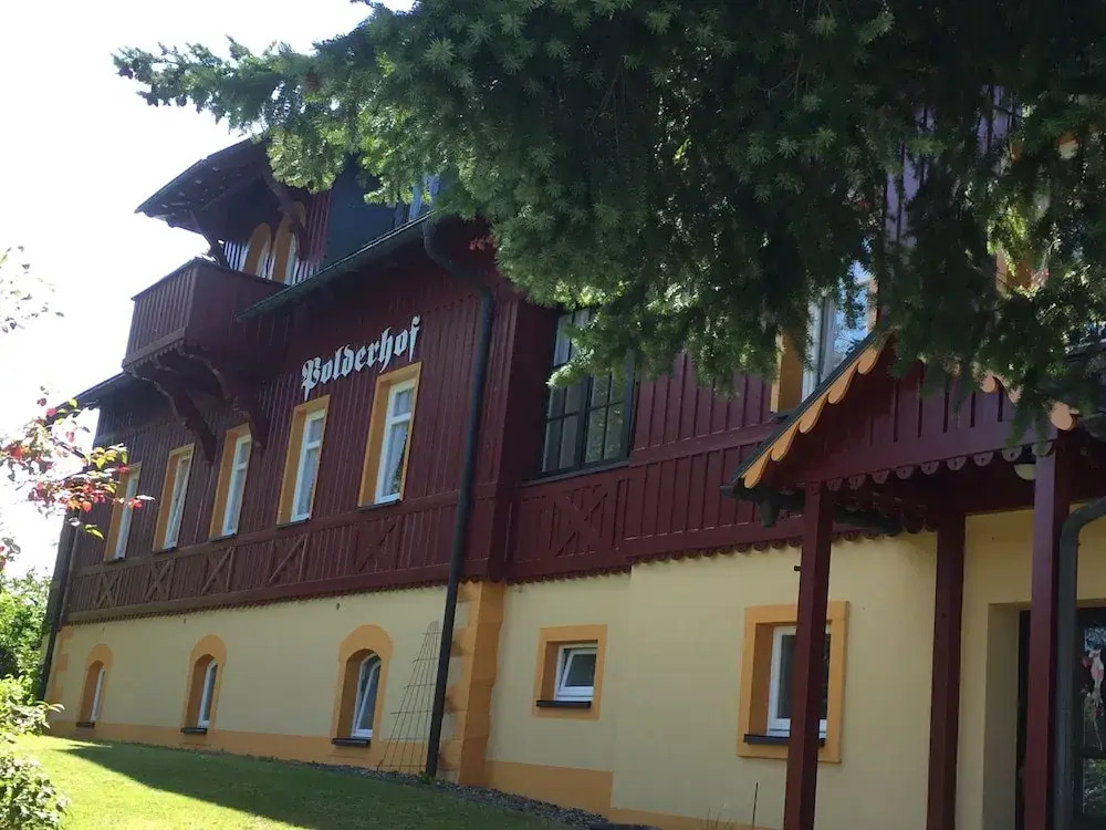 Ferienanlage Zum Silberstollen 2 Häuser am Berg Polderhof und Weißeritzhütte