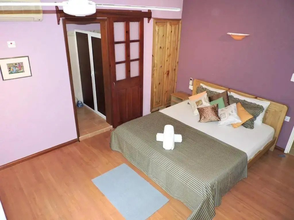 Charming villa in Blue Bay with private pool