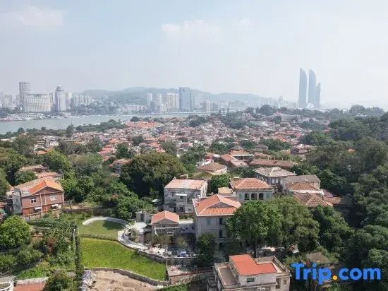 Xinyaqi Sea View Villa