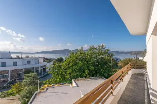 Fully Equipment House With Sea View Adamas Bay