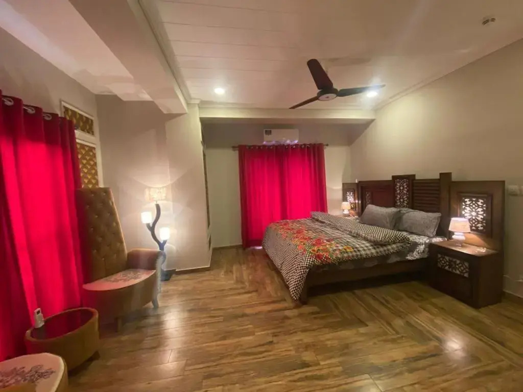 *Designer’s Luxurious 1BHK at Top Location of Twin Cities
