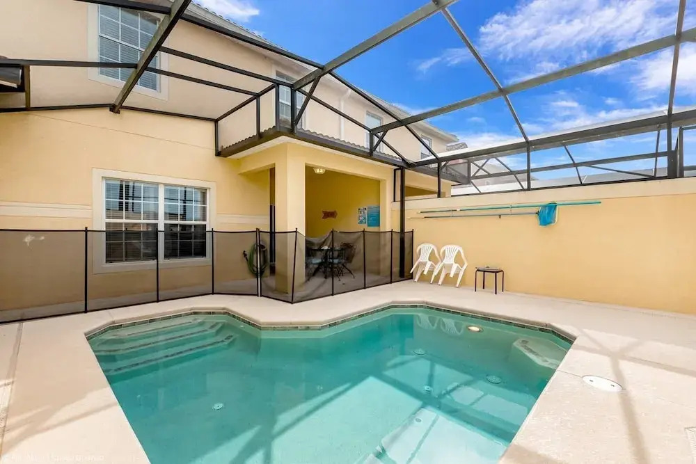 Posh and Spacious Lake View Home, Only Minutes From Disney 4bd/3ba #3pp857