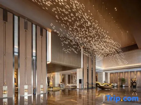 Jinglong International Hotel (Zhangye West Railway Station Aegean Sea Shopping Center)