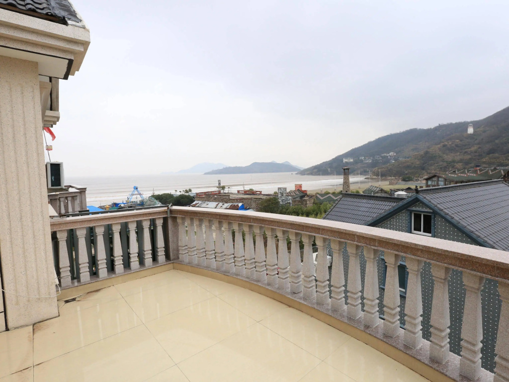 Longtai Inn
