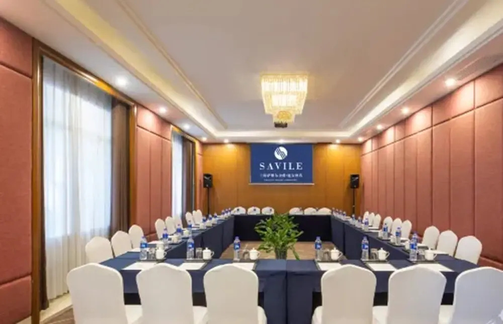 Savile K-Knight Luan Hotel