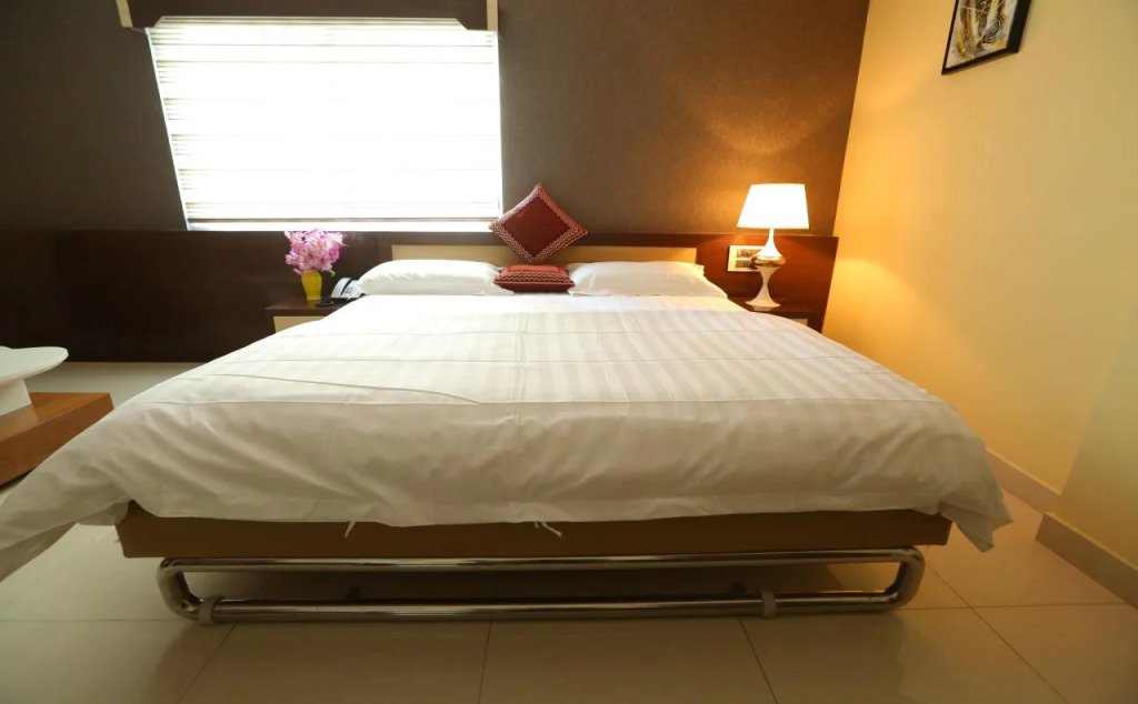Hotel Swaraj Sarovar by OYO