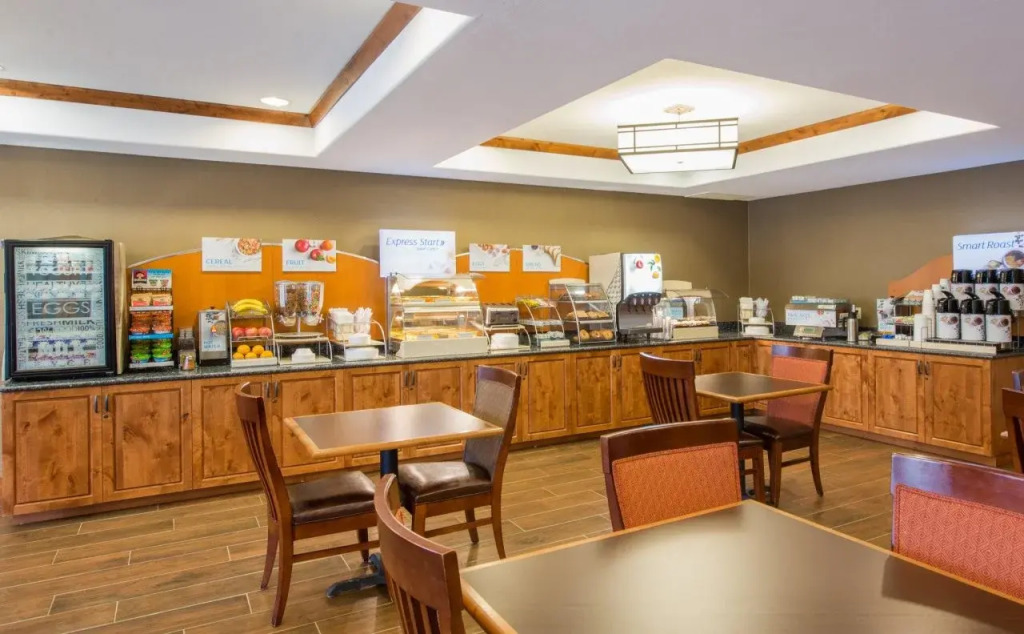 Holiday Inn Express & Suites Douglas by IHG