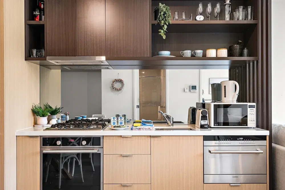 Modern 2-bedroom Retreat Minutes From St Kilda