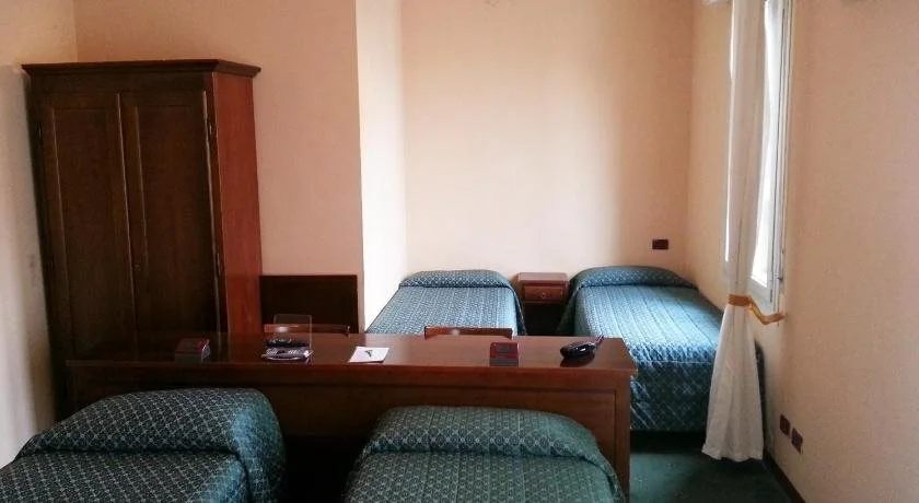 Hotel Emilia