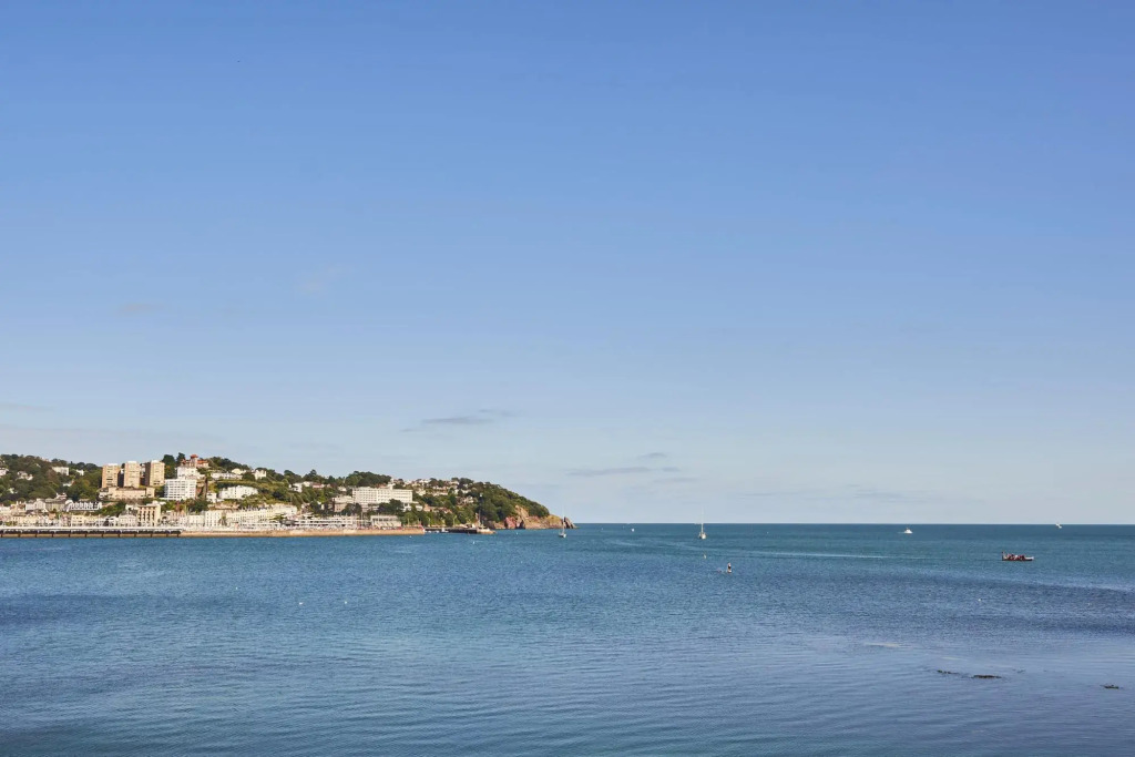 The Maidencombe Studio - Comfortable Couples Retreat with Stunning Coastal Views