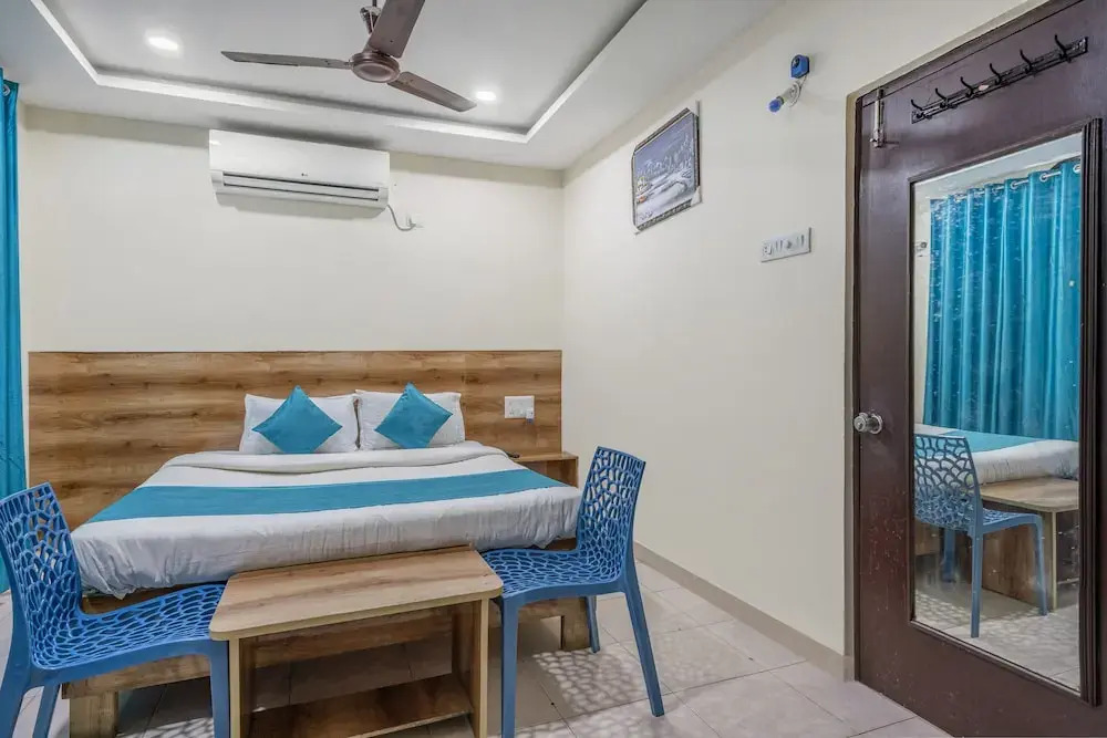 iROOMZ Hotel Ritzy Grand