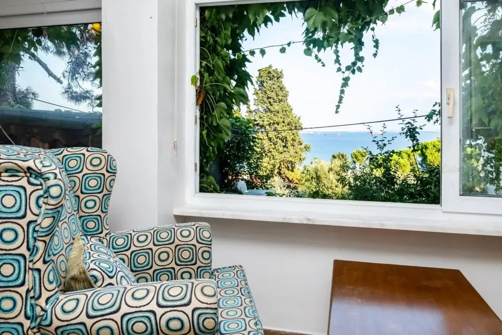 Lovely Flat Near Beach With Sea View in Buyukada